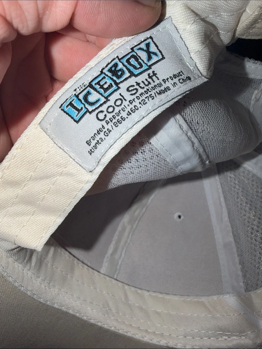 Auntie Anne’s pretzels Beige Mesh Trucker Cap
